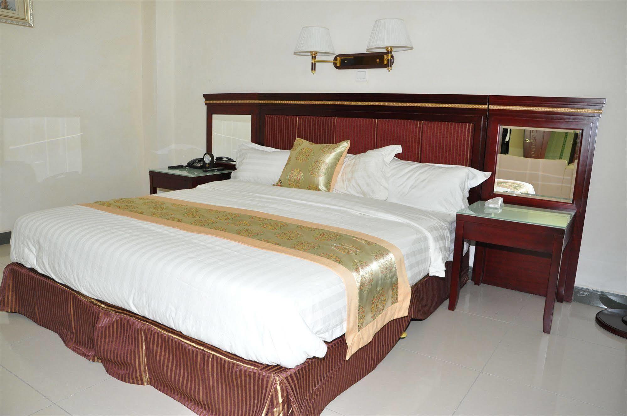 Florida International Hotel Gonder Luaran gambar
